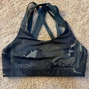 Lululemon sports bra